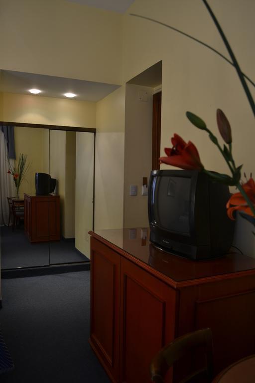 בואנוס איירס Hotel Prince מראה חיצוני תמונה